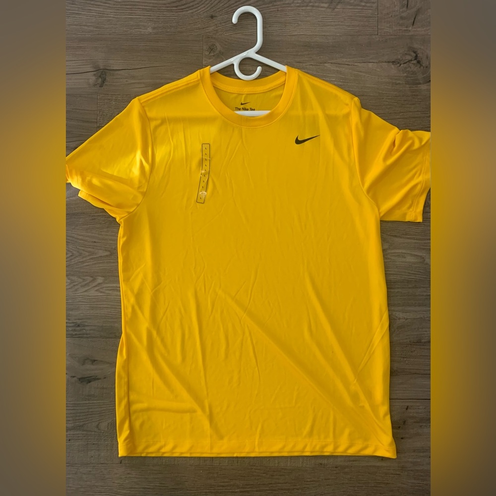 SOLD- Nike legend dri-fit shirt - men’s large